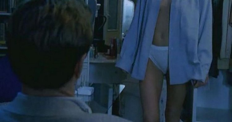 Nakey Elena Yakovleva in the movie Famen