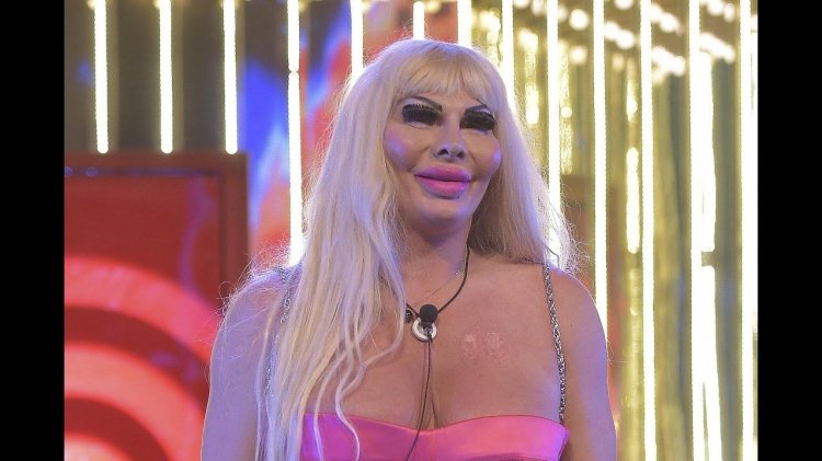 Elenoire Ferruzzi drain