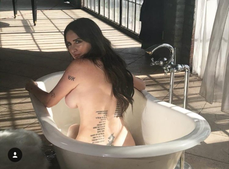 Celia Laura lora naked