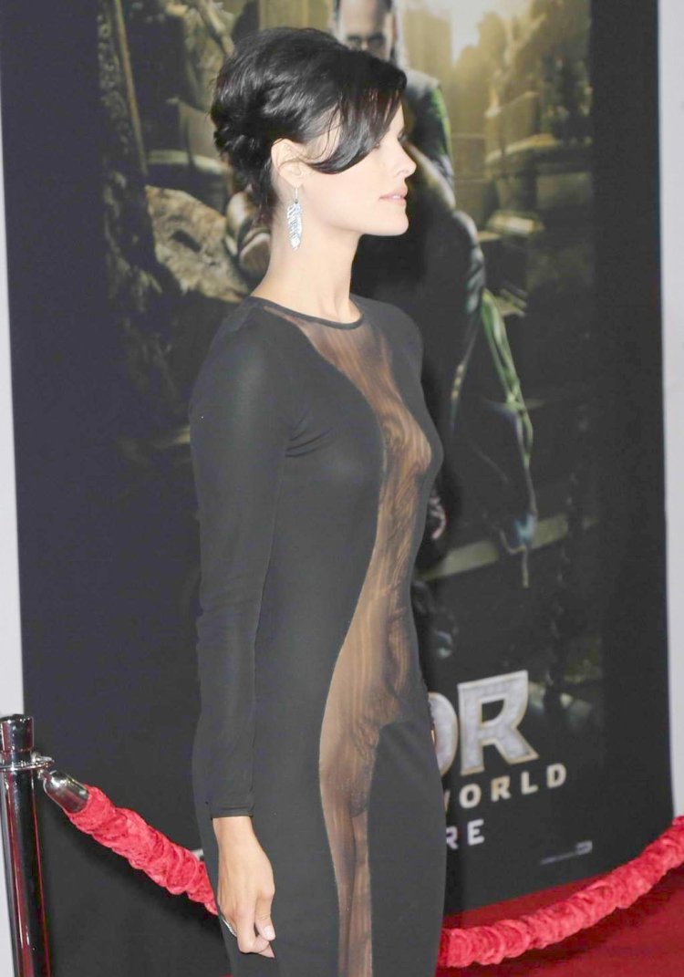 Jamie Aleksander at the premiere of Tor 2