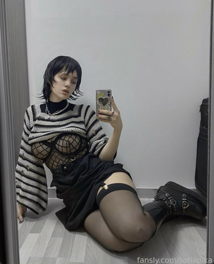 Yana Avronina Larisa Selezneva