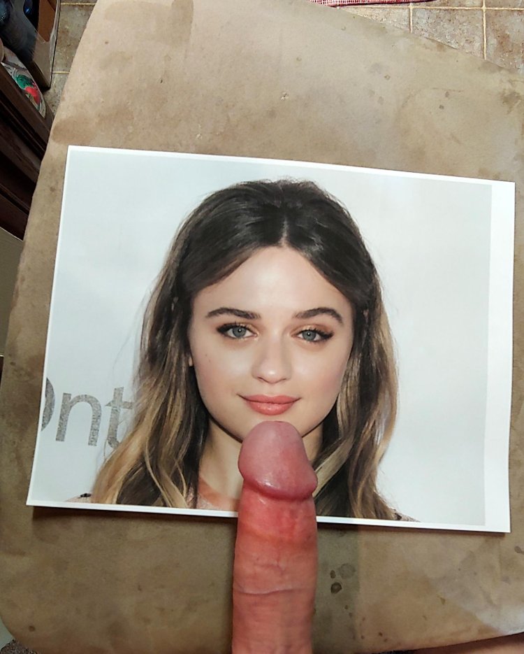 Joey King Naked Breast