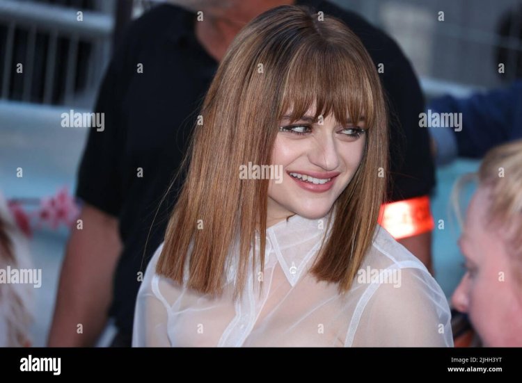 Joey King Hockey player