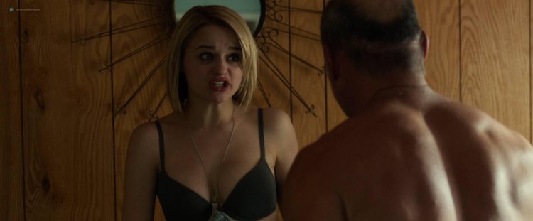 Joey King Hot