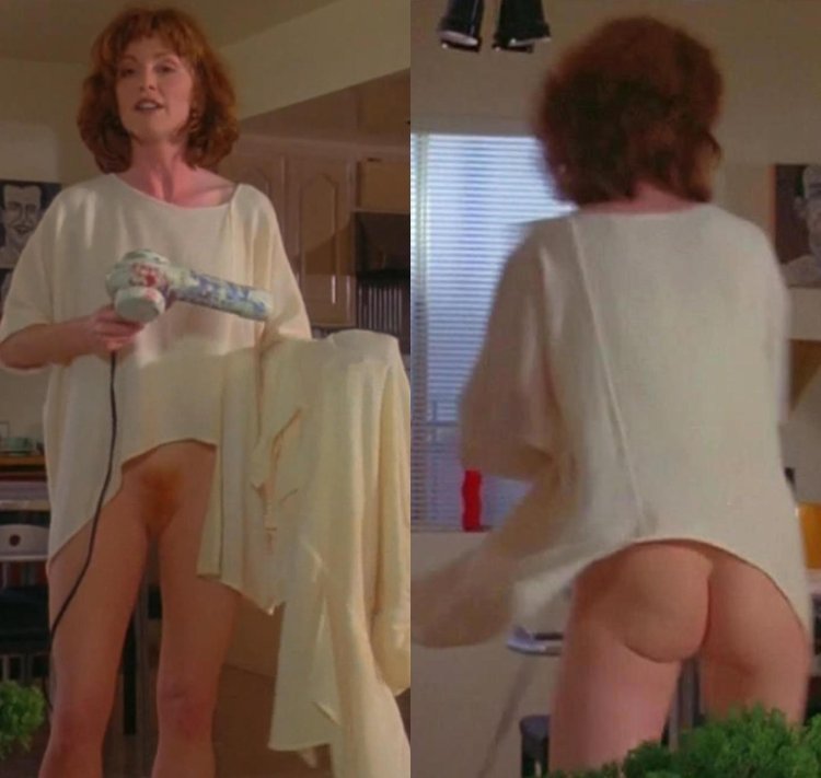 Julianna Moore naked in the film