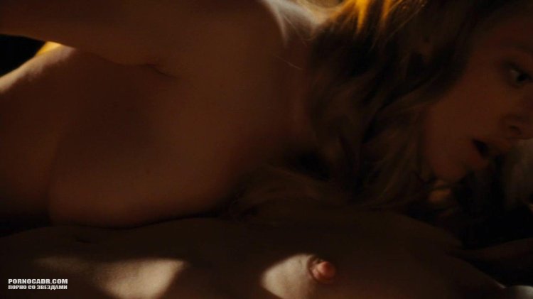 Amanda Seyfrid scene