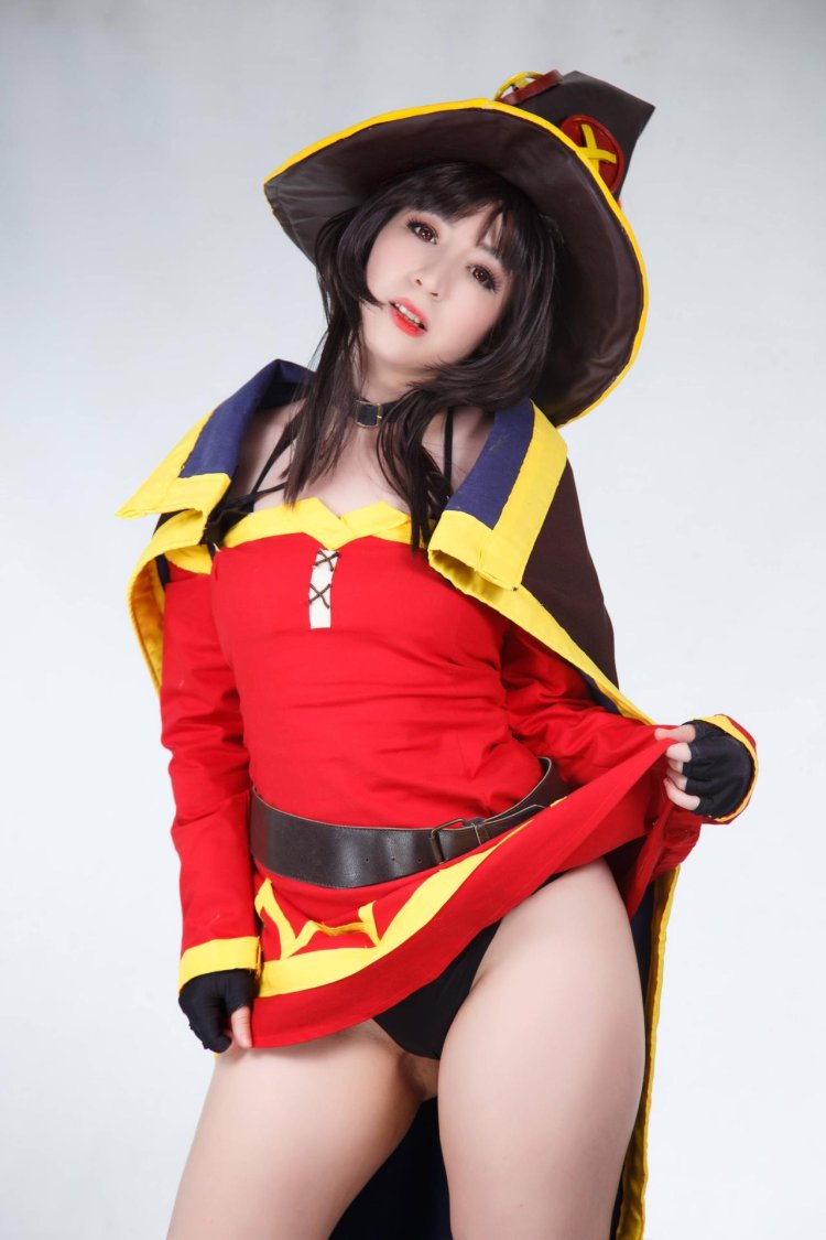 Megumin cosplay