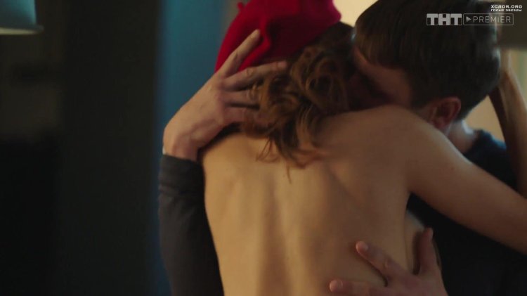 Naked Elena Podkaminskaya in IP Pirogova