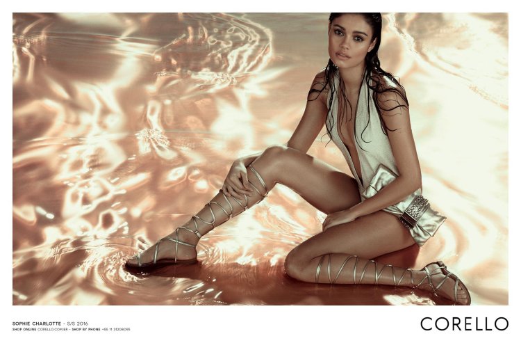 Sophie Charlotte in Maxim