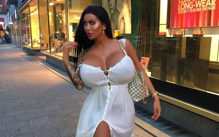 Paris Herms 27 years old