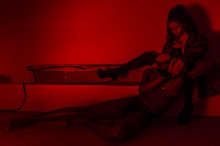 Aesthetics of red girl