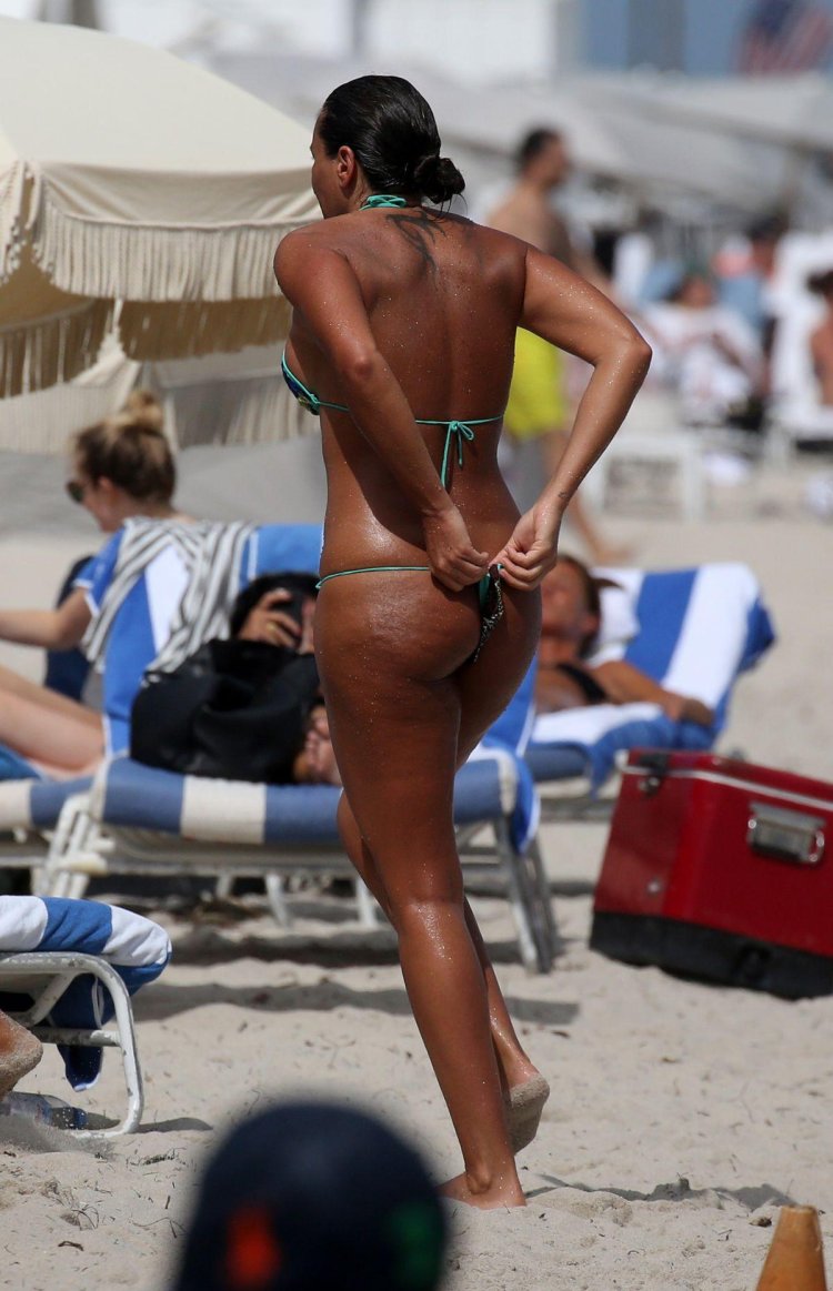 G String in the Beach