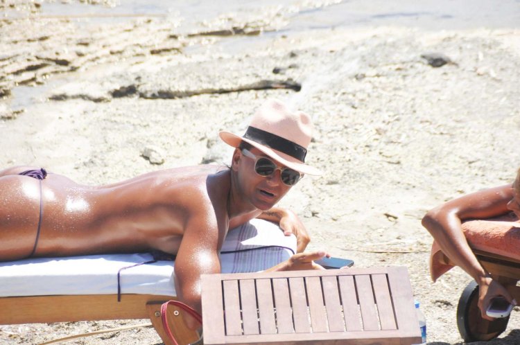 Turkish topless Club