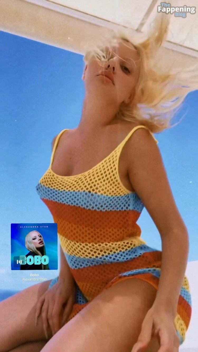 Alexandra Stan nude photos naked leaked pics