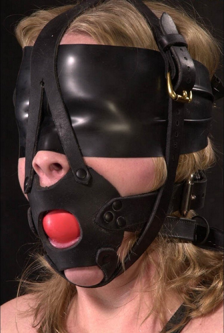 Naked women Sunny muzzle