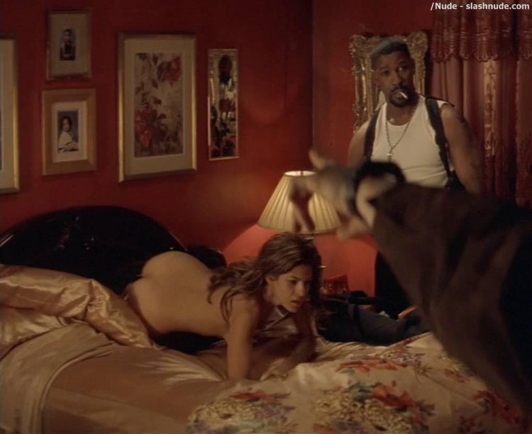 Naked Eva Mendes in the film Training day