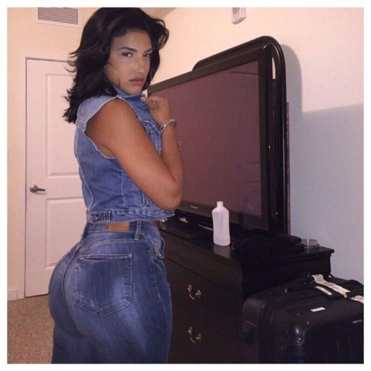 Alyssa Sorto Jeans