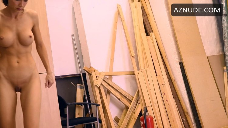 Mila Moyra Artist Naked