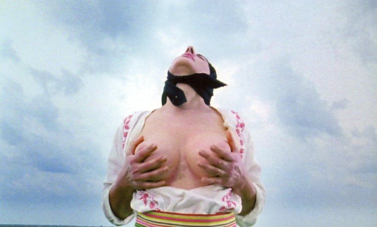 Marina Abramovich naked photo