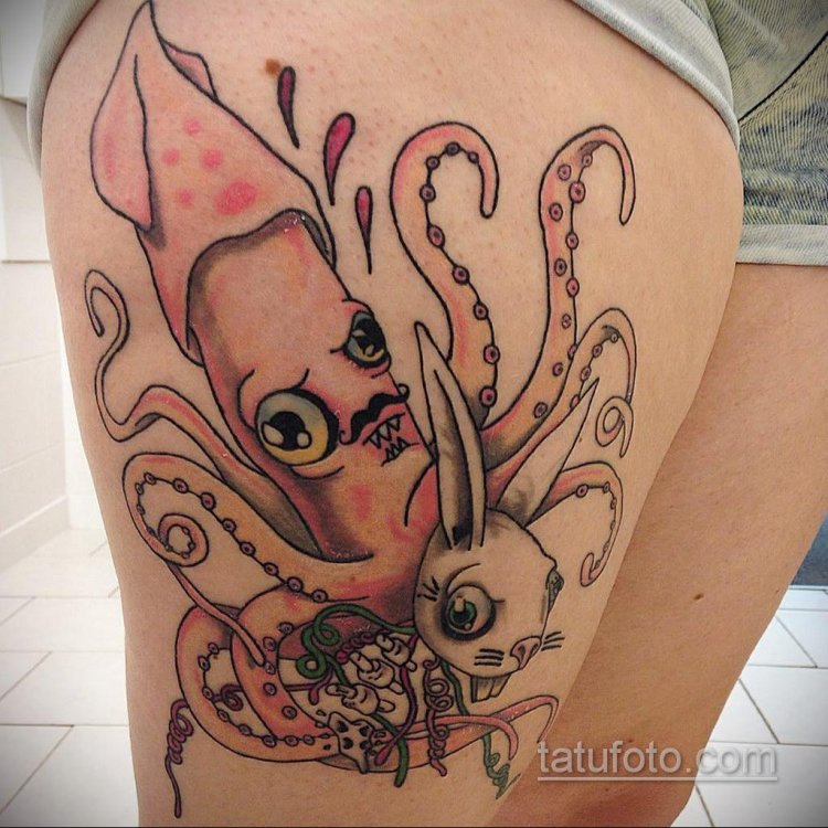 Tattoo octopus between the legs