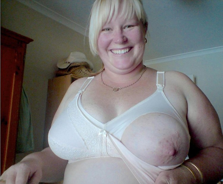 Bib tits like Marshallow