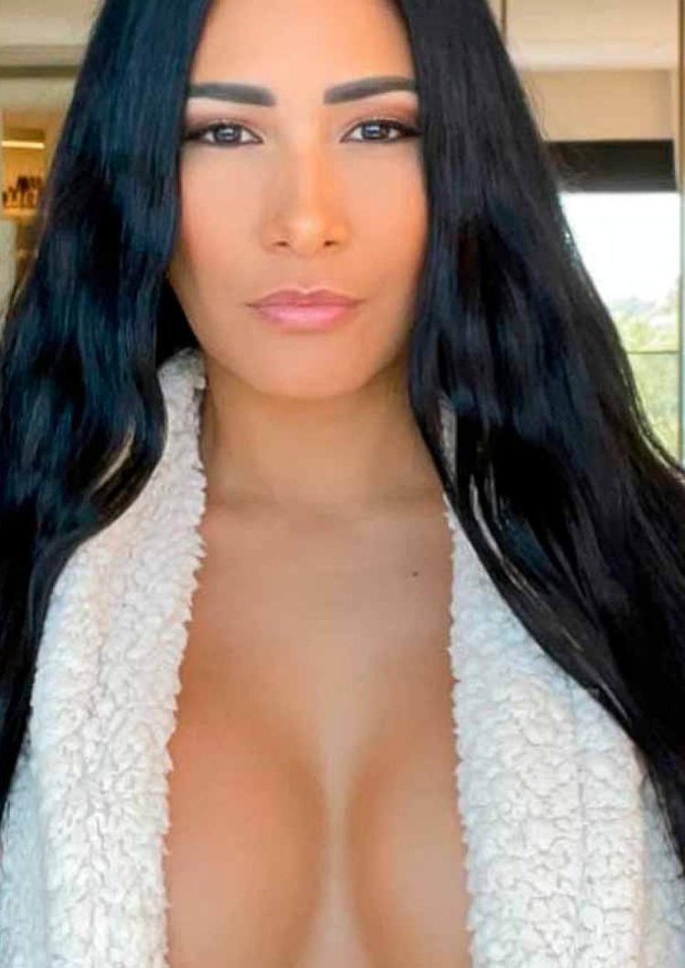 Australian model of PARNIA Porsh