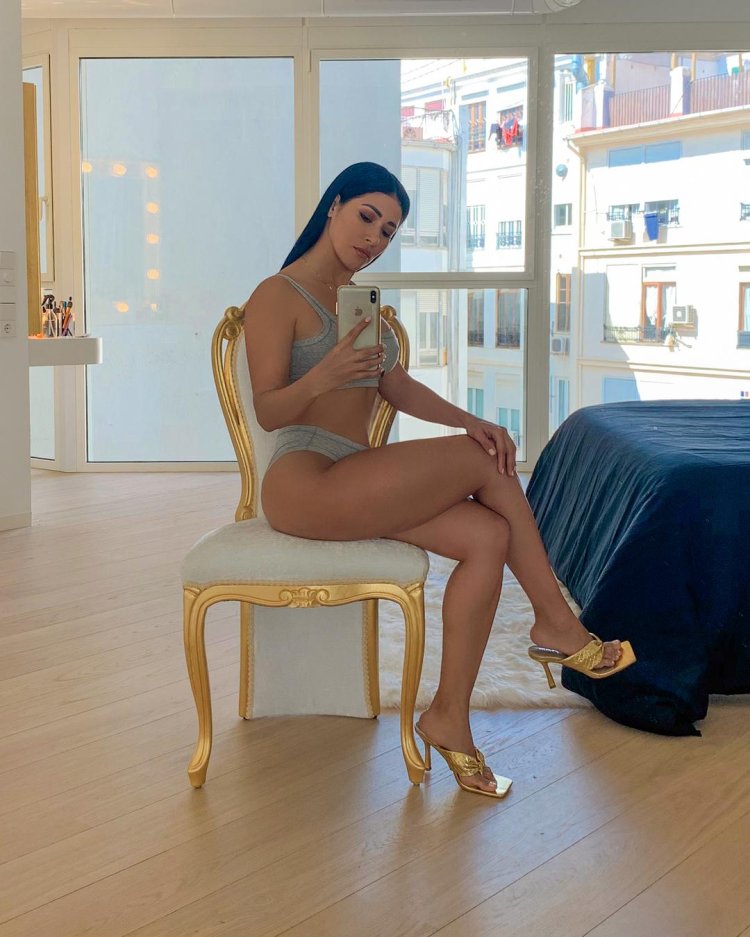 Simaria singer Naked