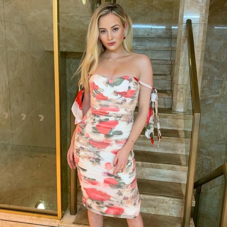 Simone Holtznagel lingerie