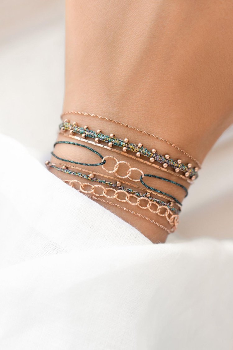 Bracelet on the leg with diamonds