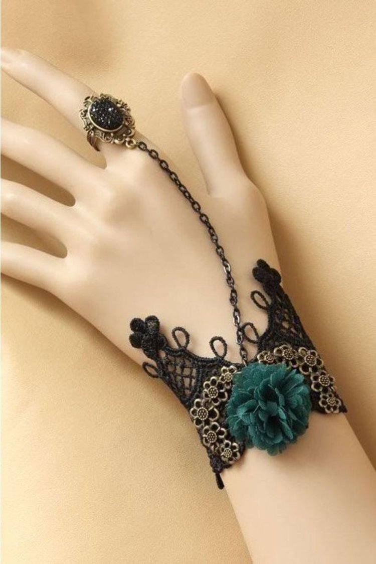 Slave Bracelet Gothic