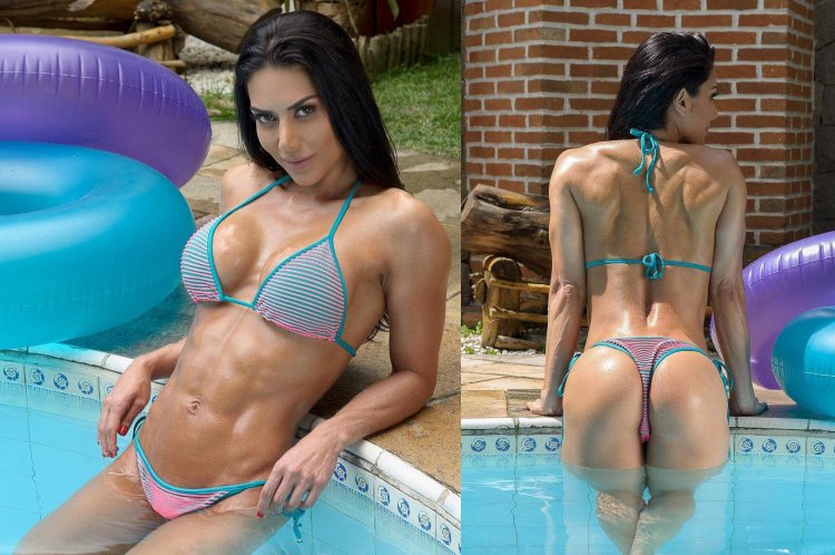 Gracialla Carwall in Bikini