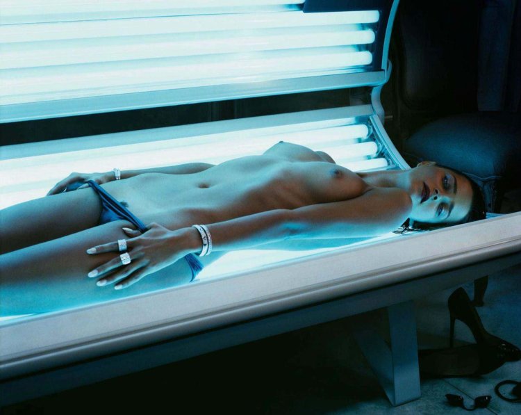 Girls in the solarium naked
