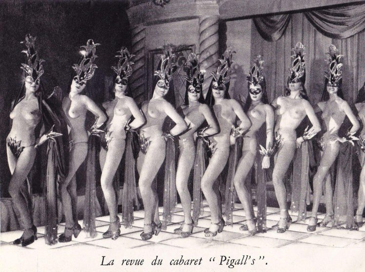 Retro erotic cabaret
