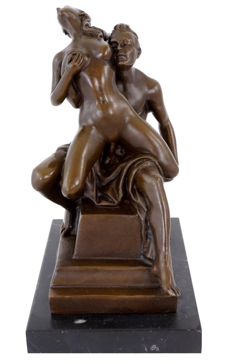 Pornographic figurines