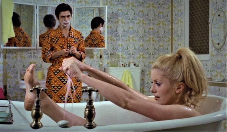 Photo naked Katrin Denev