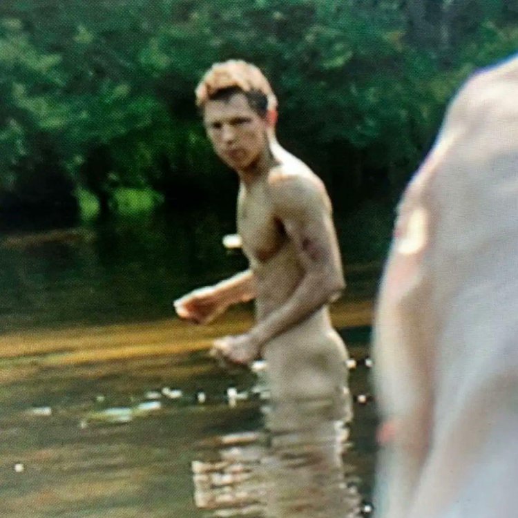 Tom Holland completely naked
