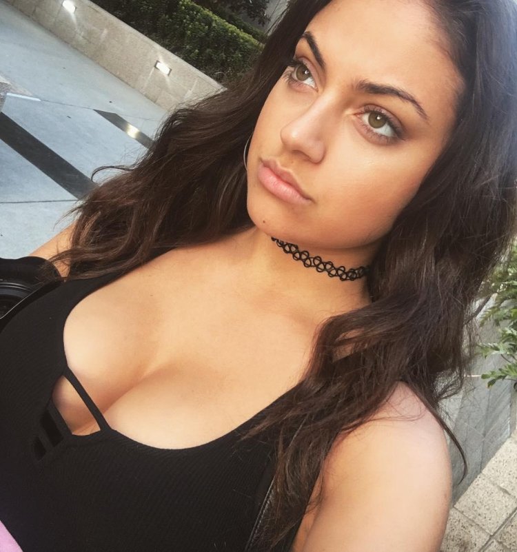Inanna Sarkis Hot