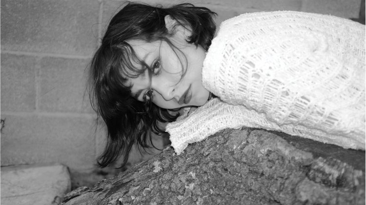 Taylor Lashay in the bathroom