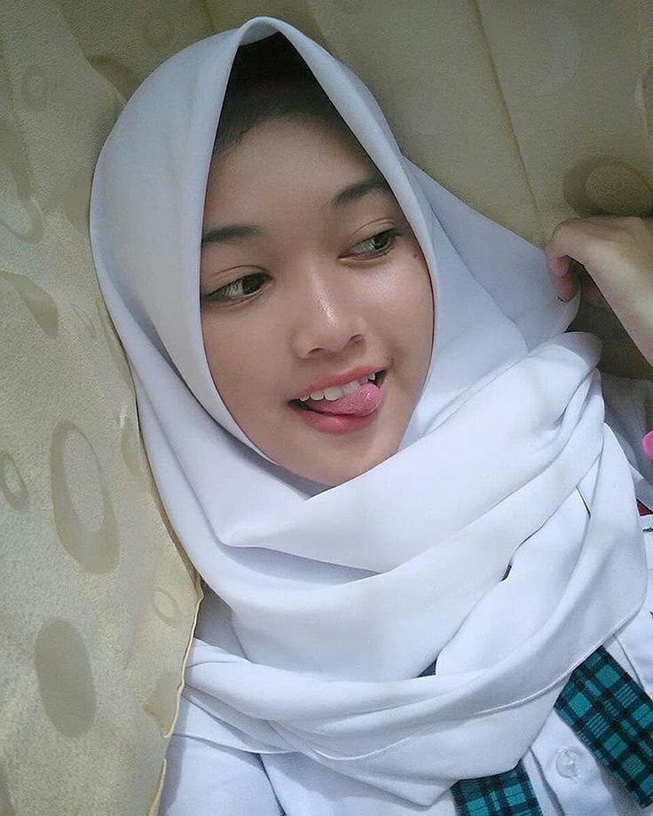 Jilbab Glen Nyepong