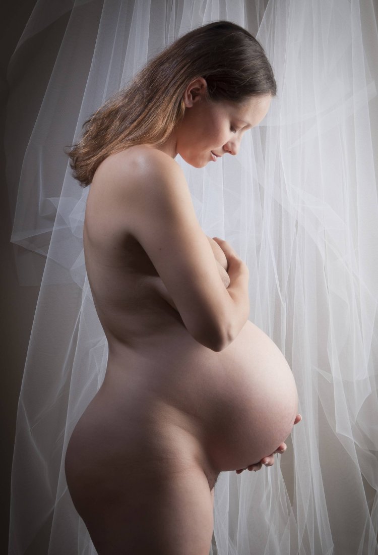 Naked pregnant women