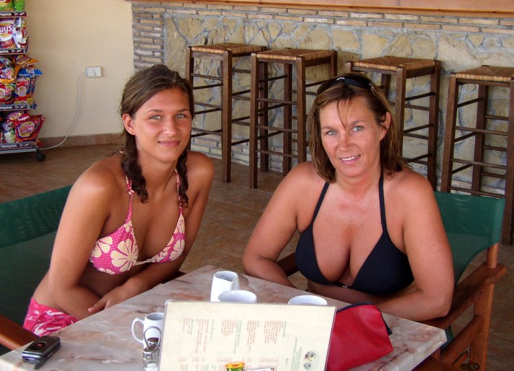 Big breasts of the wife are private