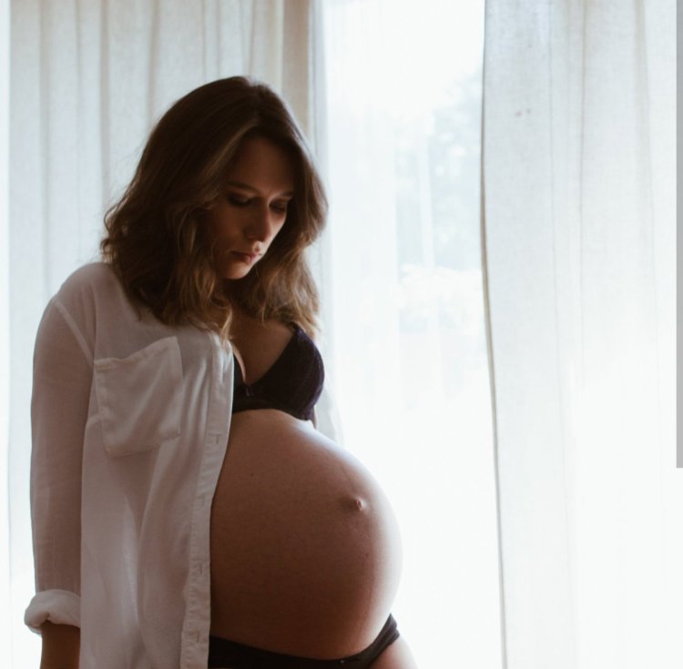 Roads (Lana Rhoades),