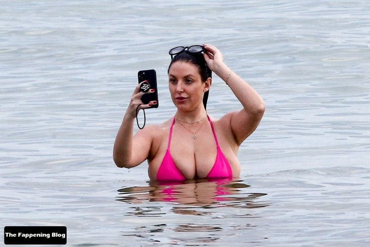 Angela White Kuparnik