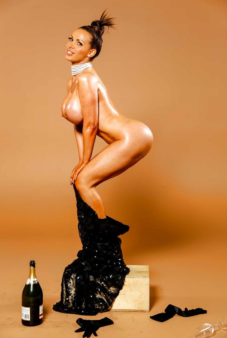 Nikki Benz Kim Kardashian