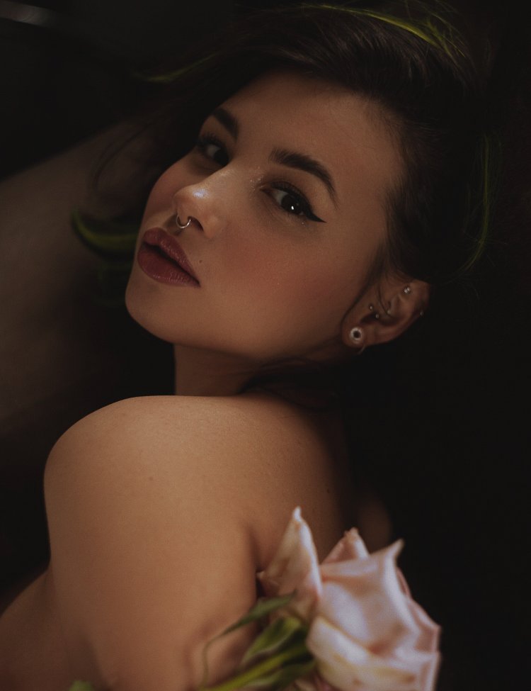 Anastasia Shcheglova nude lesbian