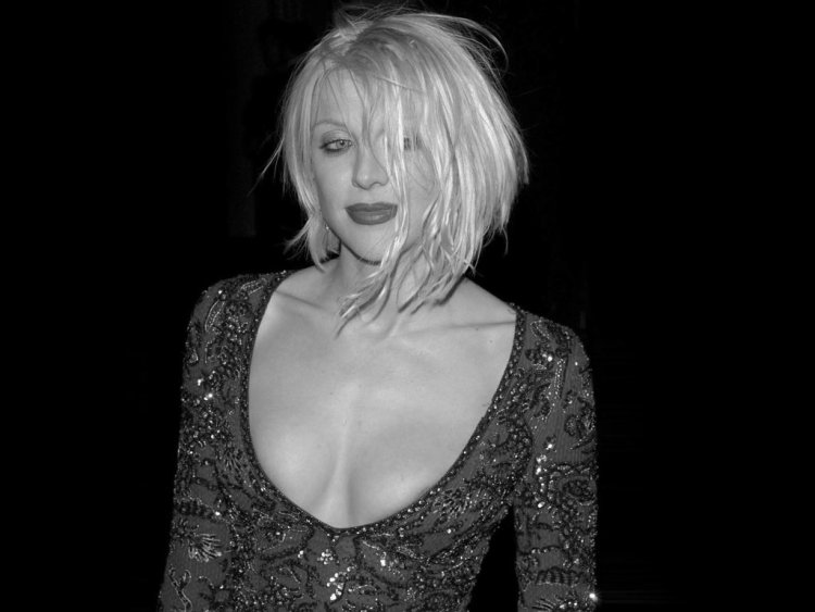 Courtney Love 2010 Interview