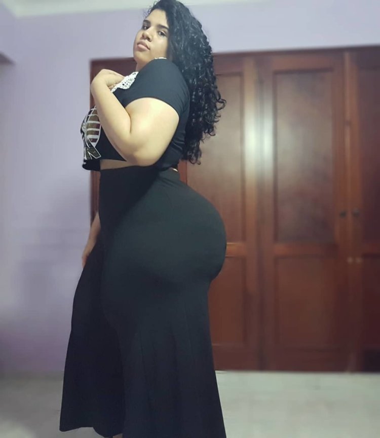 Wide buttocks of Arabs