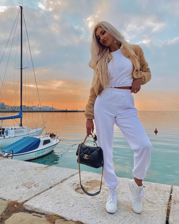 Teclye Christy @Teclyechristy