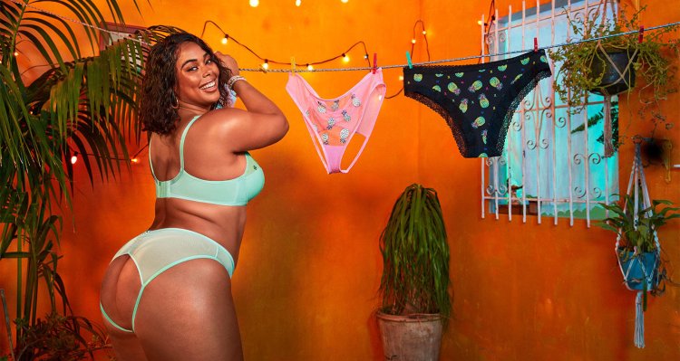 Tabria Majors model Plus-Size