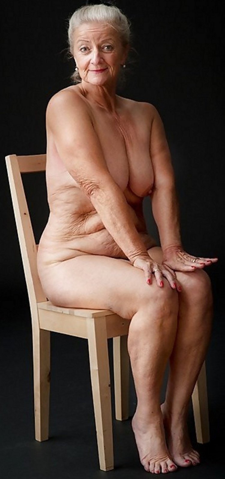 Nude British Granny